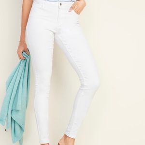 Old Navy Mid-Rise Rockstar Super Skinny In white